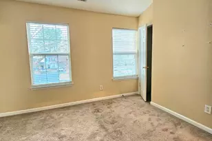 12540 Hennigan Pl Ln, Charlotte, NC 28214 - Photo 8