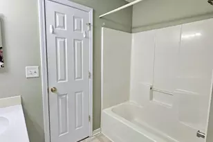 12540 Hennigan Pl Ln, Charlotte, NC 28214 - Photo 6