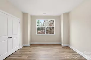 8927 Sharonbrook Dr, Charlotte, NC 28210 - Photo 30