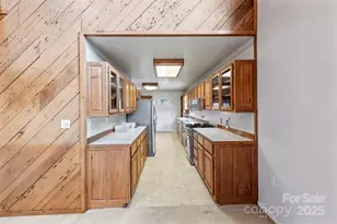 487 Julia Ln, Maggie Valley, NC 28751 - Photo 10