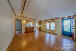 319 Sunrise Ridge Dr, Hendersonville, NC 28792 - Photo 4