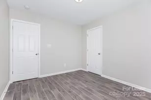 625 Tribune Dr, Charlotte, NC 28214 - Photo 12