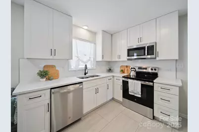 2213 Milton Road, Charlotte, NC 28215 - Photo 2