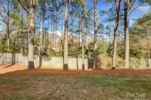 9028 Four Mile Crk Rd, Charlotte, NC 28277 - Photo 18