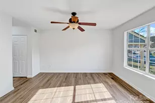 9028 Four Mile Crk Rd, Charlotte, NC 28277 - Photo 4