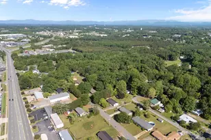 136 Kent Dr, Forest City, NC 28043 - Photo 14