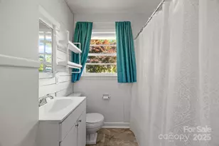 136 Kent Dr, Forest City, NC 28043 - Photo 24