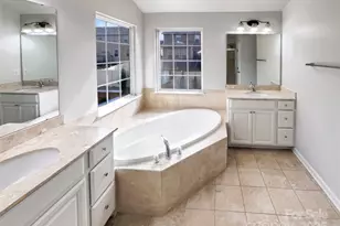 833 Westerland Ct, Gastonia, NC 28056 - Photo 6