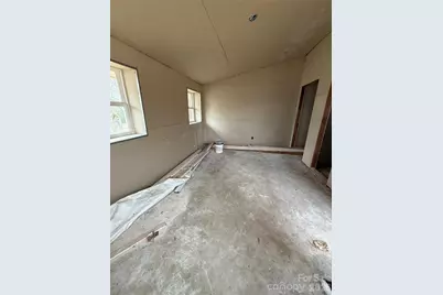 8106 Mount Holly Road, Charlotte, NC 28214 - Photo 2