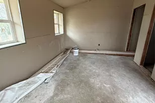 8106 Mt Holly Rd, Charlotte, NC 28214 - Photo 2