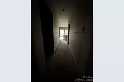 8106 Mount Holly Road, Charlotte, NC 28214 - Photo 10