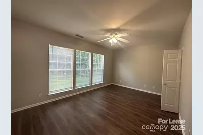 8712 Fieldcroft Drive, Charlotte, NC 28277 - Photo 6