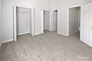 6086 Cougar Ln, Charlotte, NC 28269 - Photo 4