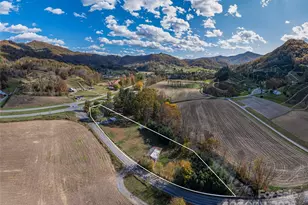 39 Hemphill Rd, Waynesville, NC 28785 - Photo 22