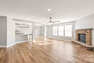 1114 Fenwick Ct, Clover, SC 29710 - Photo 8