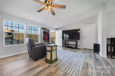 33 N Shadow Run, Balsam Grove, NC 28708 - Photo 6