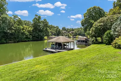 271 44th Avenue Circle NW, Hickory, NC 28601 - Photo 34