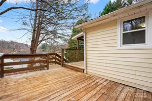 30 Porter St, Tryon, NC 28782 - Photo 4