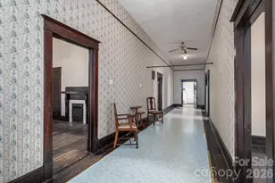 331 S Laurel St, Lincolnton, NC 28092 - Photo 4