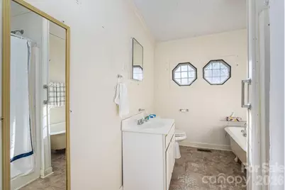 331 S Laurel Street, Lincolnton, NC 28092 - Photo 24