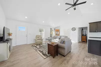 4284 Jefferson Place, Granite Falls, NC 28630 - Photo 4