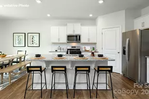 5556 Pamplona Wy, Charlotte, NC 28214 - Photo 6