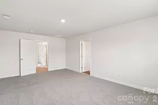 5556 Pamplona Wy, Charlotte, NC 28214 - Photo 18