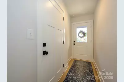 5104 York Park Lane, Charlotte, NC 28217 - Photo 4
