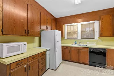 1120 Davie Avenue, Statesville, NC 28677 - Photo 26