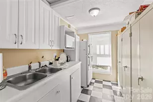 1120 Davie Ave, Statesville, NC 28677 - Photo 10