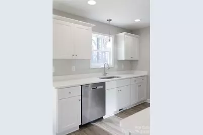 27 Maiden Lane, York, SC 29745 - Photo 8