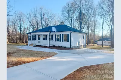 27 Maiden Lane, York, SC 29745 - Photo 2