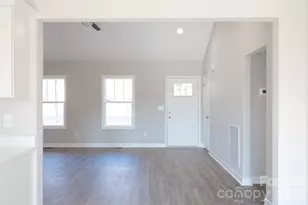 27 Maiden Ln, York, SC 29745 - Photo 6