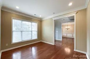 3021 Gloxinia Rd, Charlotte, NC 28215 - Photo 2