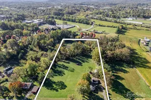 628 New Hope Rd, Flat Rock, NC 28731 - Photo 4