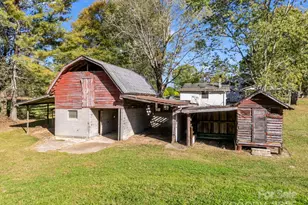 628 New Hope Rd, Flat Rock, NC 28731 - Photo 6