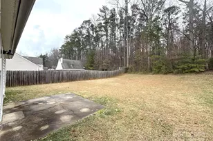 6018 Patric Alan Ct, Charlotte, NC 28216 - Photo 16