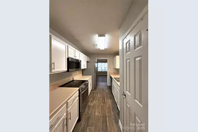 6018 Patric Alan Court, Charlotte, NC 28216 - Photo 4