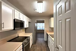 6018 Patric Alan Ct, Charlotte, NC 28216 - Photo 4