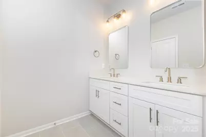 9715 Misenheimer Road, Charlotte, NC 28215 - Photo 14