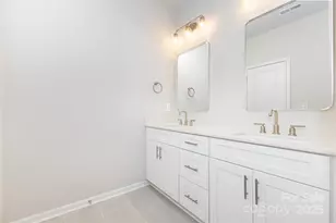 9715 Misenheimer Rd, Charlotte, NC 28215 - Photo 14