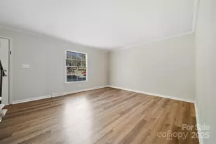 824 6th St NW, Hickory, NC 28601 - Photo 2