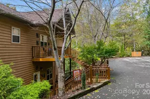 24 Pine Bluff Rd, Whittier, NC 28789 - Photo 2