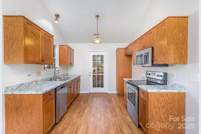 6104 Steelewood Place, Charlotte, NC 28269 - Photo 6