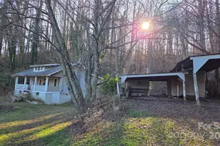 39 Henry Rd, Sylva, NC 28779 - Photo 2