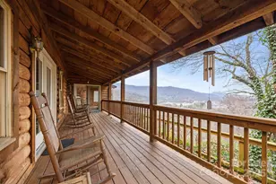 75 Red Oak Ln, Waynesville, NC 28786 - Photo 2