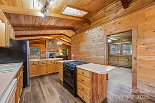 75 Red Oak Ln, Waynesville, NC 28786 - Photo 10