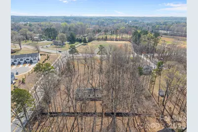 9121 Hutchinson Lane, Charlotte, NC 28216 - Photo 8