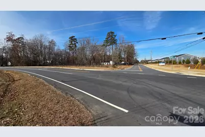 9121 Hutchinson Lane, Charlotte, NC 28216 - Photo 16