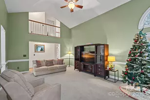 9210 Ivy Brook Ct, Charlotte, NC 28269 - Photo 18